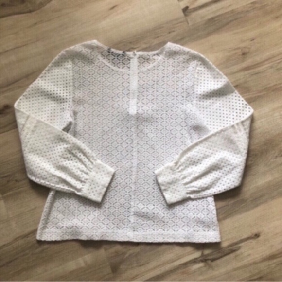 Banana Republic White Eyelet Blouse - Picture 2 of 5